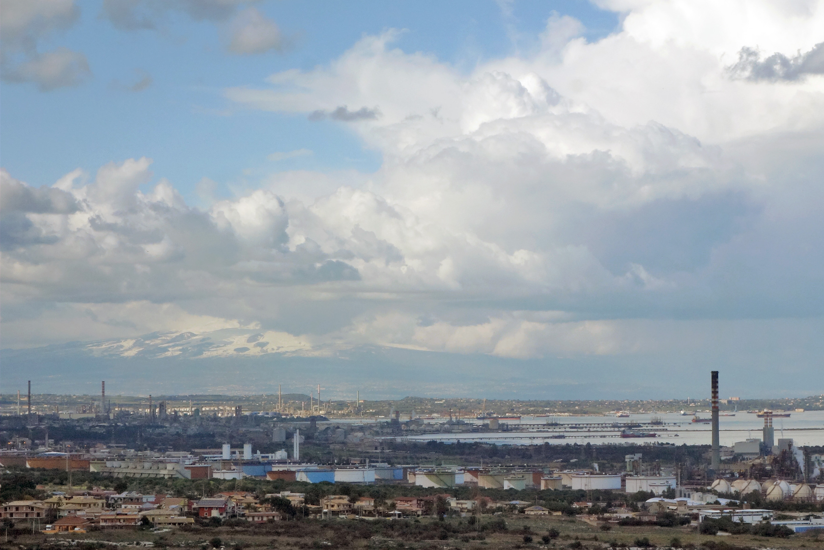 Veduta dell’area industriale Augusta-Priolo