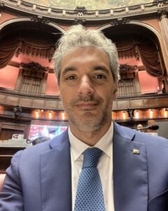 Mai più discriminazioni verso gli ex malati di cancro nell’accesso al lavoro, nel richiedere servizi finanziari e per le adozioni.